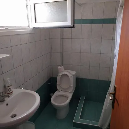 Apartment Almond Ground Floor Ofrínion